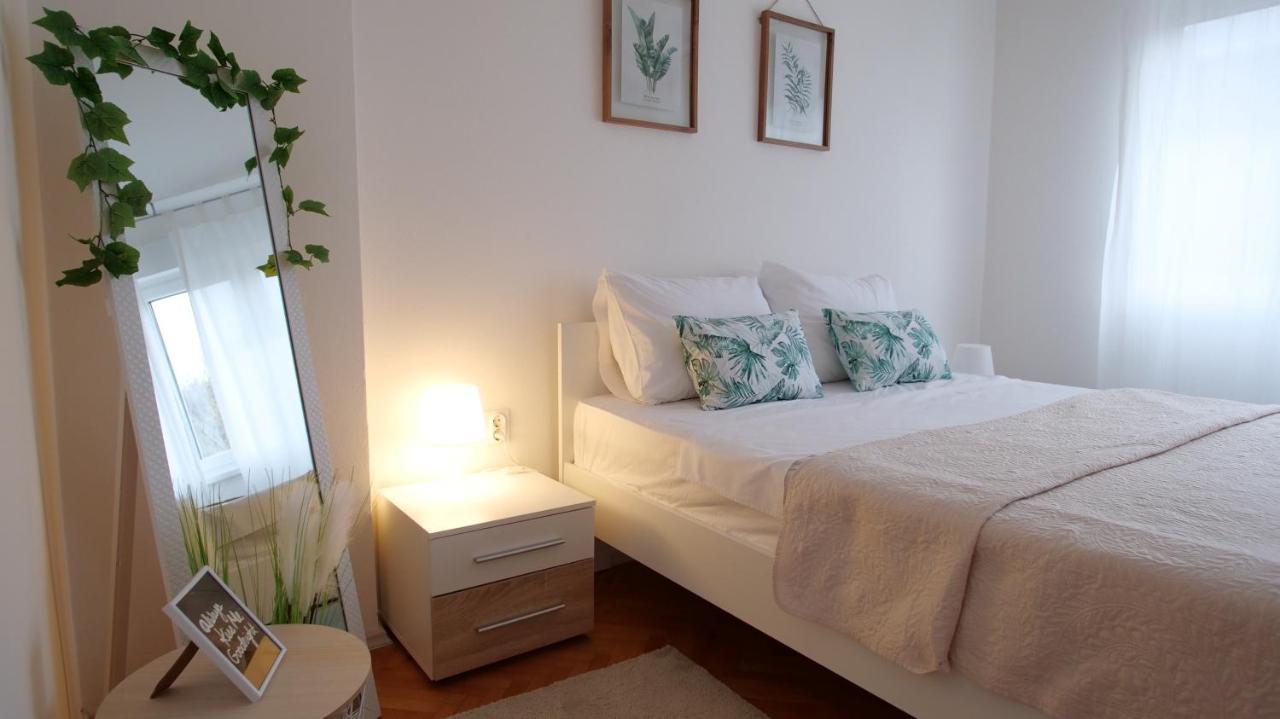 Arena With 3 Bedrooms In The Center Apartment *