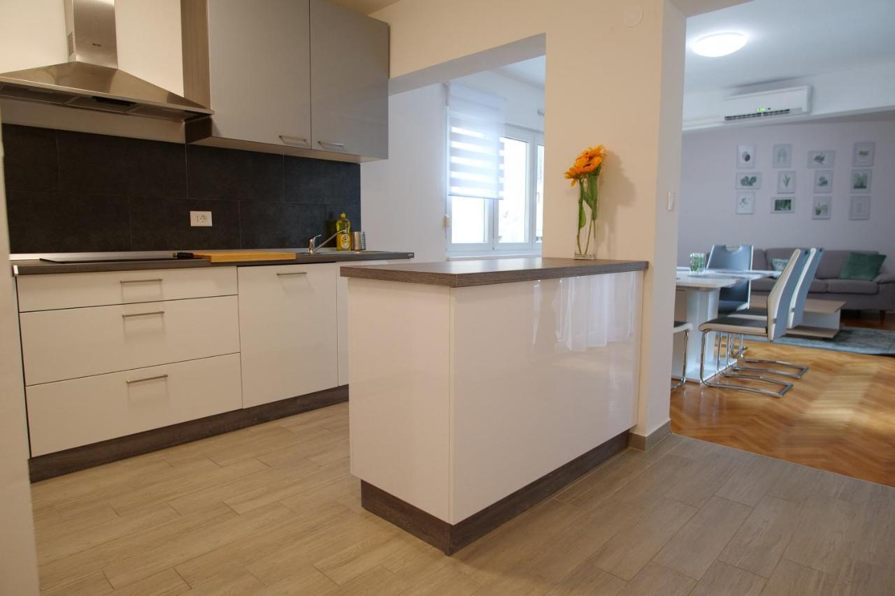 Arena With 3 Bedrooms In The Center Pula