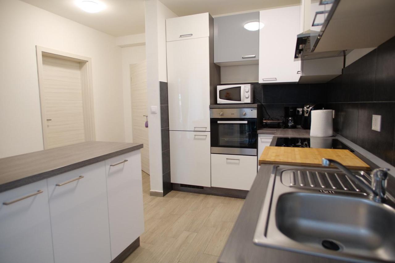 Arena With 3 Bedrooms In The Center Apartment *