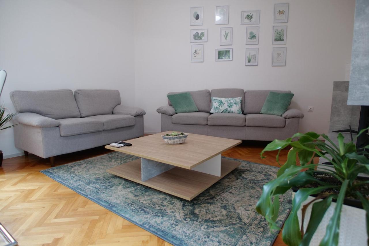 Arena With 3 Bedrooms In The Center * Pula