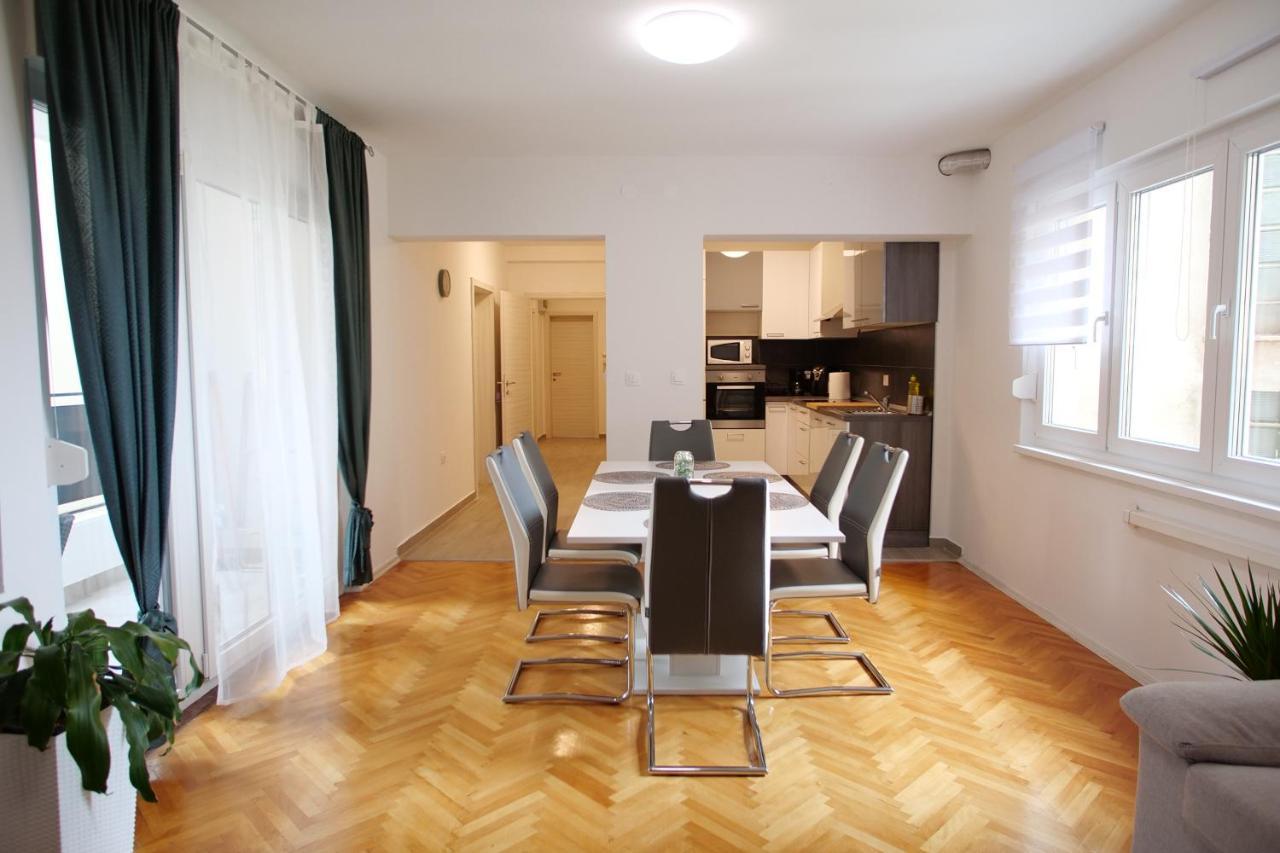 Arena With 3 Bedrooms In The Center Apartment Pula